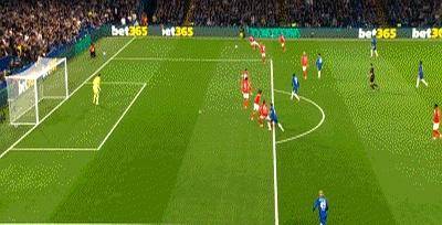 首胜！切尔西1-0本菲卡穆帅重回蓝桥加纳乔造乌龙佩德罗染